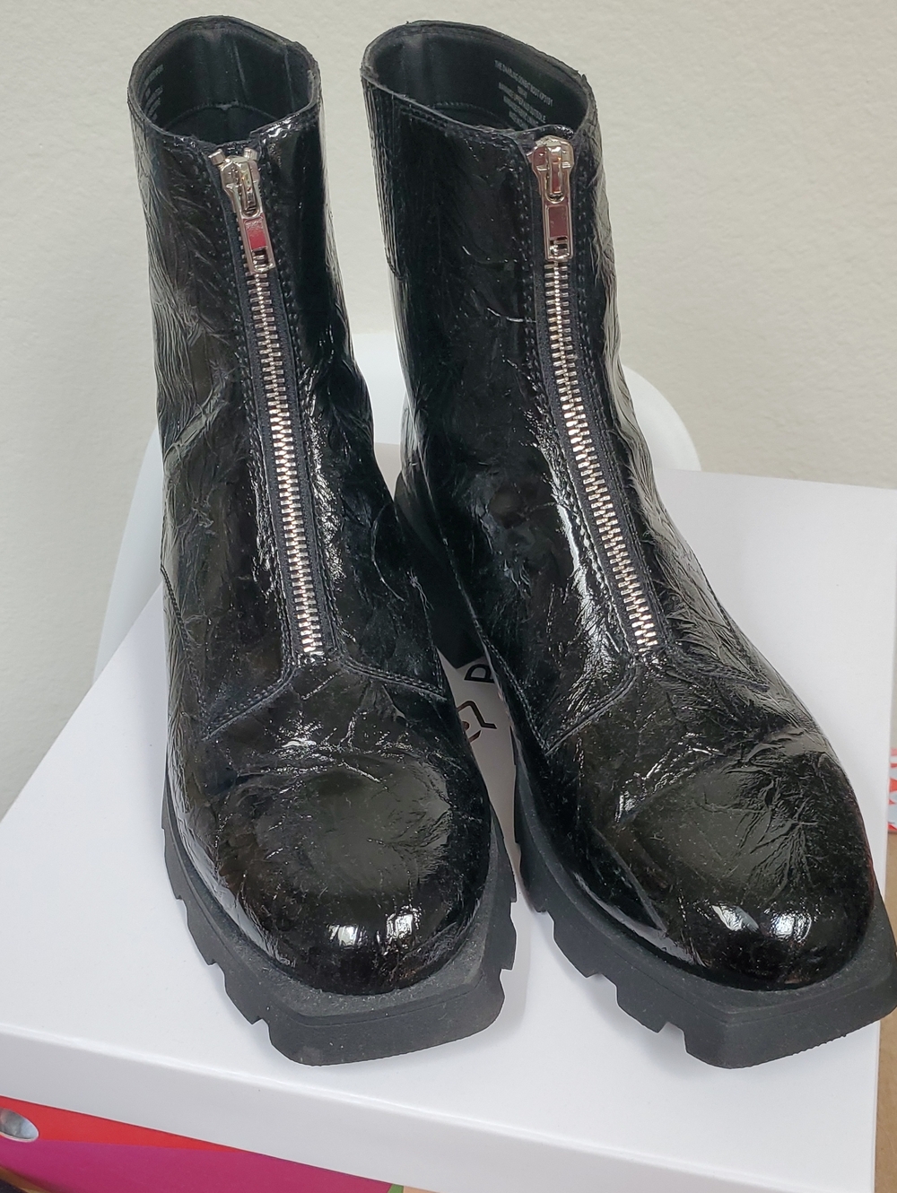 Katy Perry Daarling Combat Boot Size 10M/40 In Box Barely Used